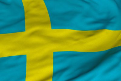 Szwedzka flaga jest niebieskim prostokątem z żółtym krzyżem